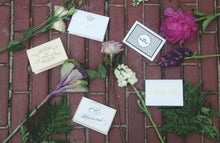 Load image into Gallery viewer, Eid Mubarak glitter border cards - set of 5